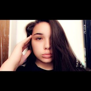 Meet your Posher, Casey